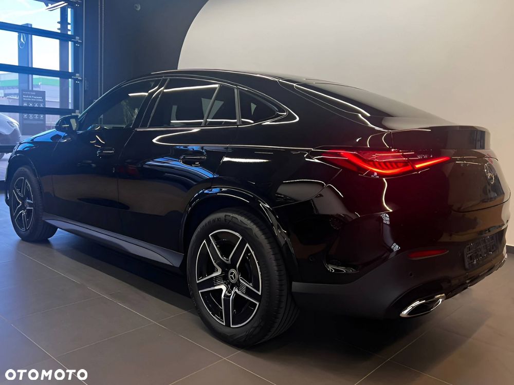 Mercedes-Benz GLC 300 d 4-Matic - 3