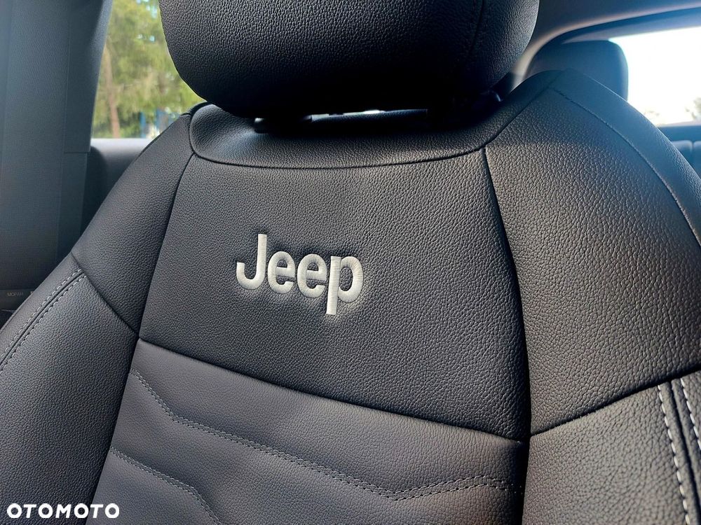 Jeep Avenger 1.2 T3 mHEV Altitude FWD eDCT6 - 30