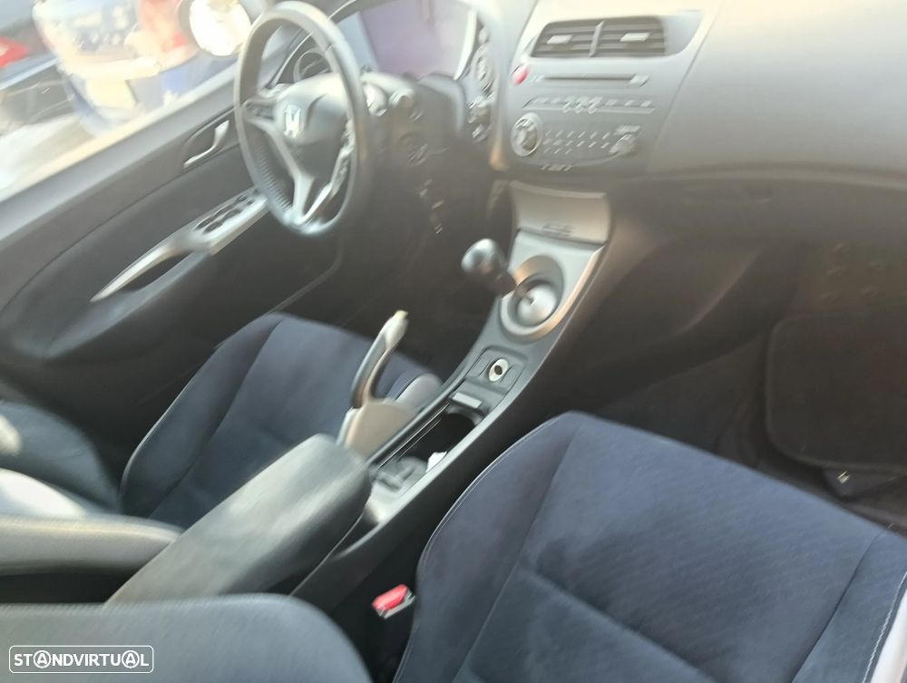 Honda Civic 2.2i-CTDi DPF Sport - 21