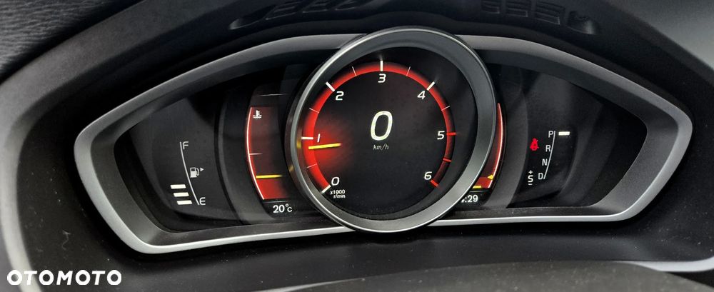 Volvo V40 D2 Geartronic Momentum - 22