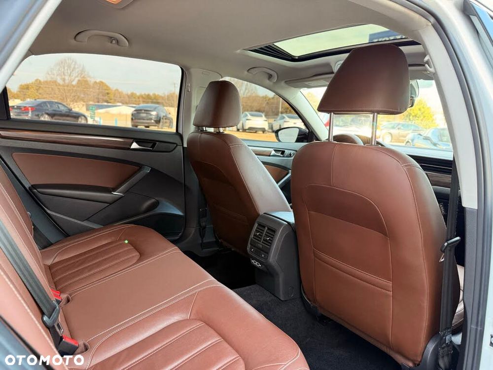 Volkswagen Passat 2.0 TSI Business DSG - 21