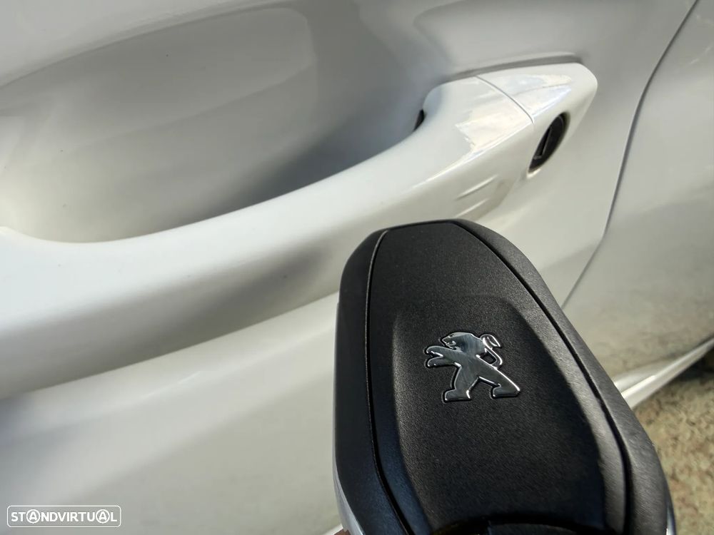 Peugeot 208 1.5 BlueHDi GT - 41