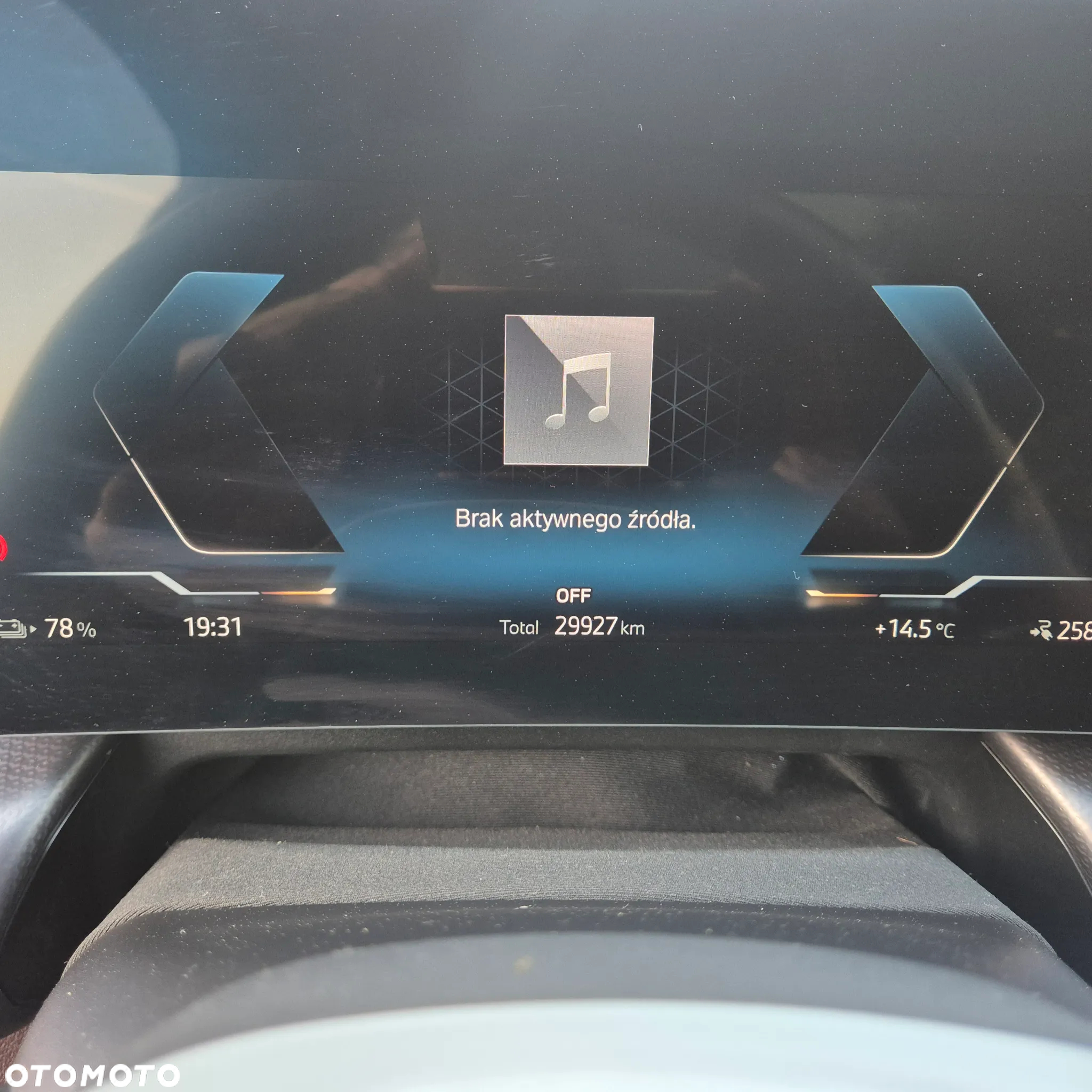 BMW iX1 xDrive30 M Sportpaket - 25