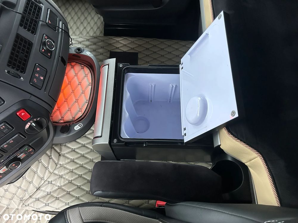 DAF XF 106 530 KM RETARDER 6x2 / 3 OSIOWY / NOWY TACHOGRAF / ORYGINALNY PRZEBIEG 525 TYS. KM / POLSKI SALON / 3 OŚKA / LAMPY LED / 2019 ROK !! - 25