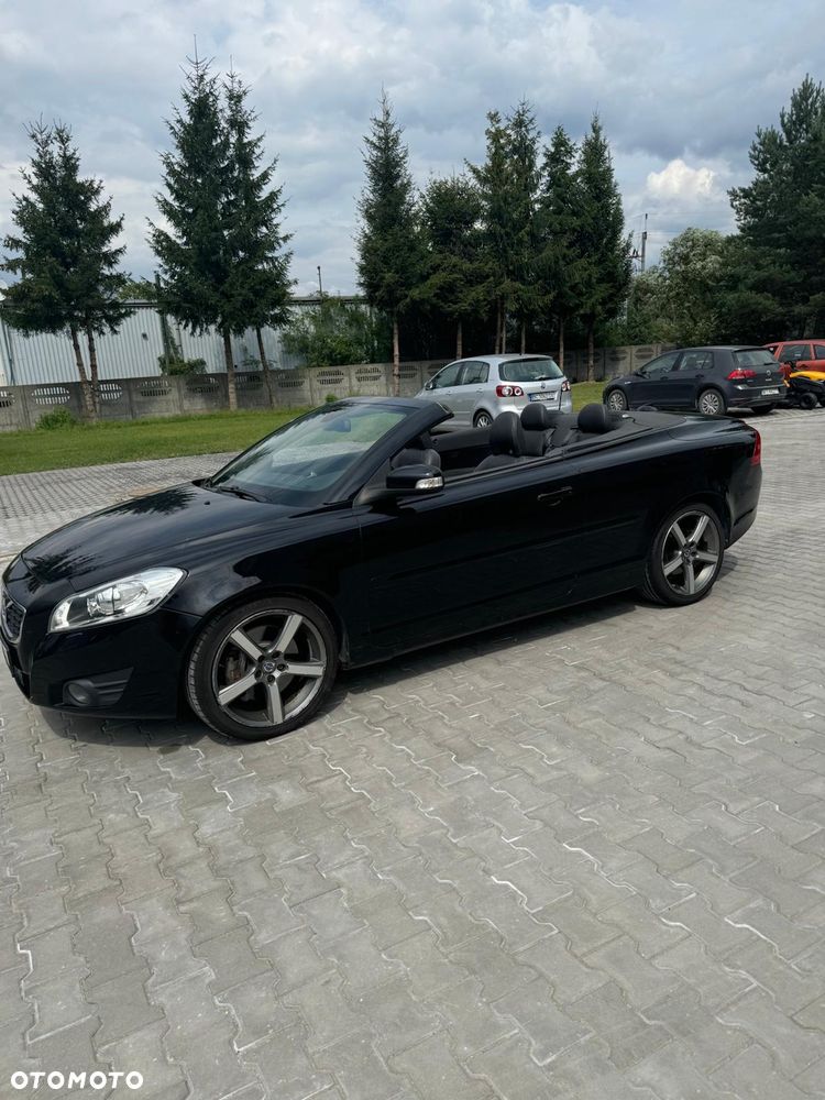 Volvo C70 T5 Momentum - 4