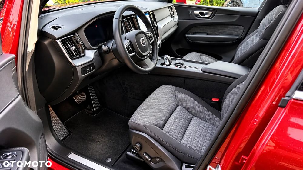 Volvo XC 60 T6 AWD Core - 16
