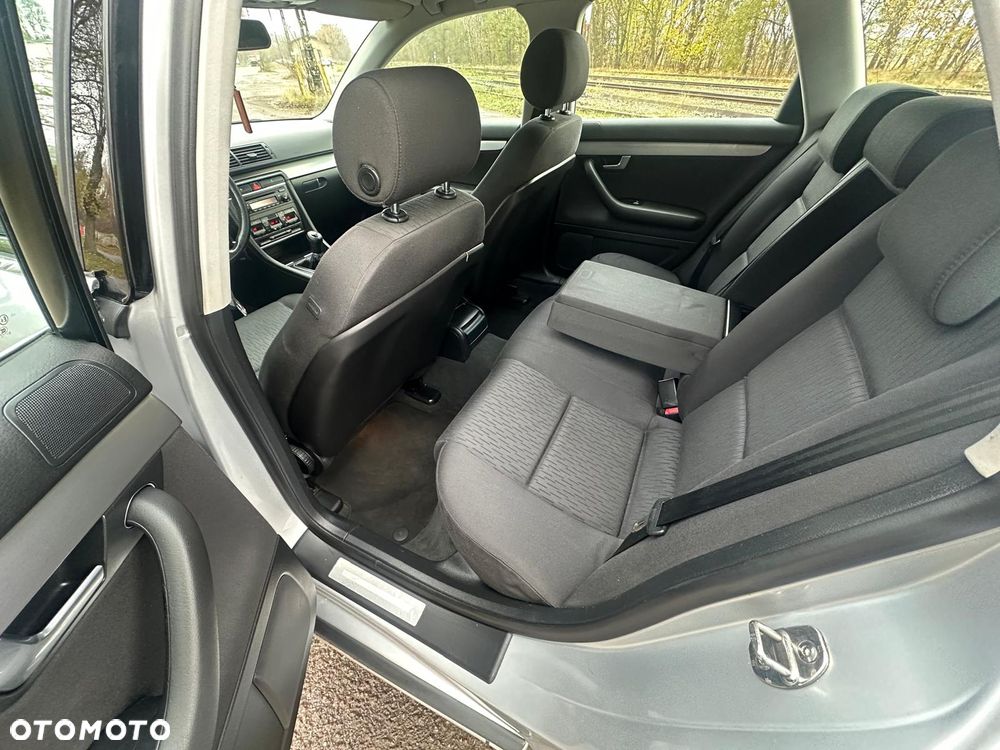 Audi A4 Avant 2.0 TDI - 13