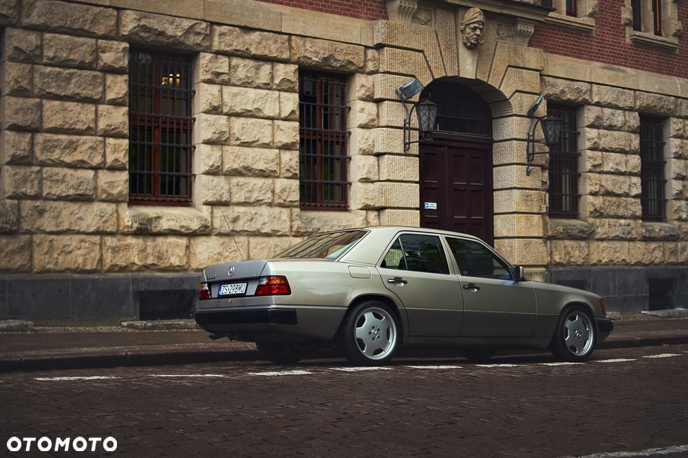 Mercedes-Benz W124 (1984-1993) - 2