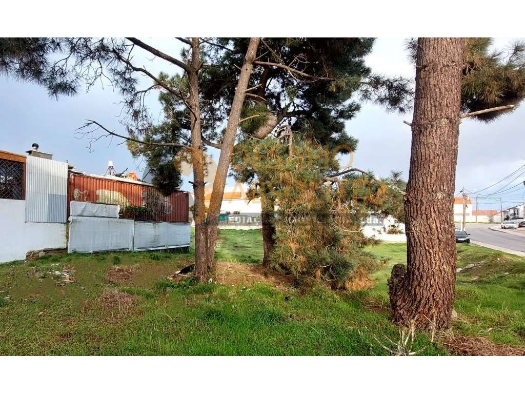 Terreno Urbano 314.60m2, zona Centro, Quinta do Conde - Grande imagem: 2/9