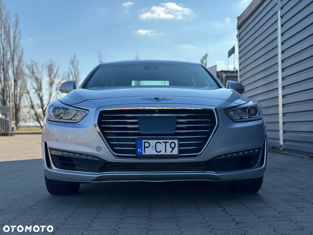 Genesis G90 - 4