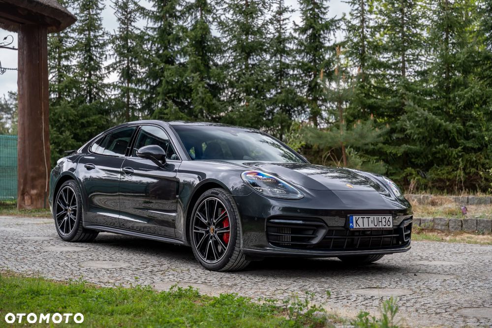 Porsche Panamera 4S - 11