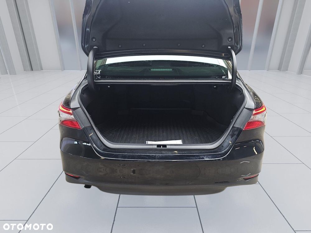 Toyota Camry 2.5 Hybrid Prestige CVT - 19