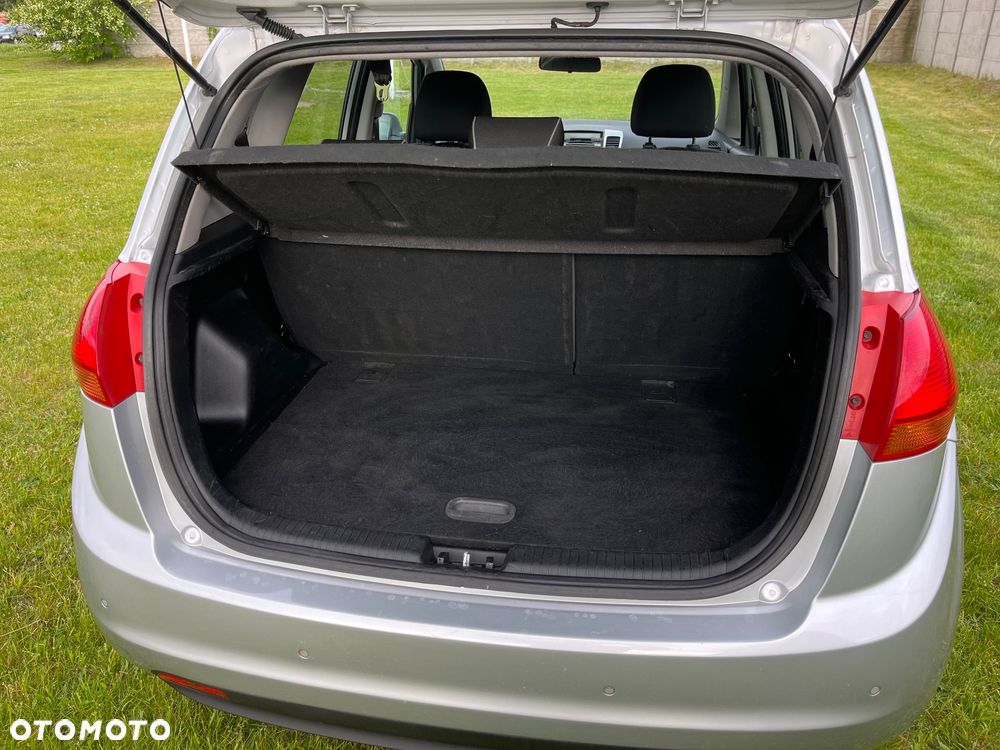 Kia Venga 1.4 CRDi 90 Attract - 12