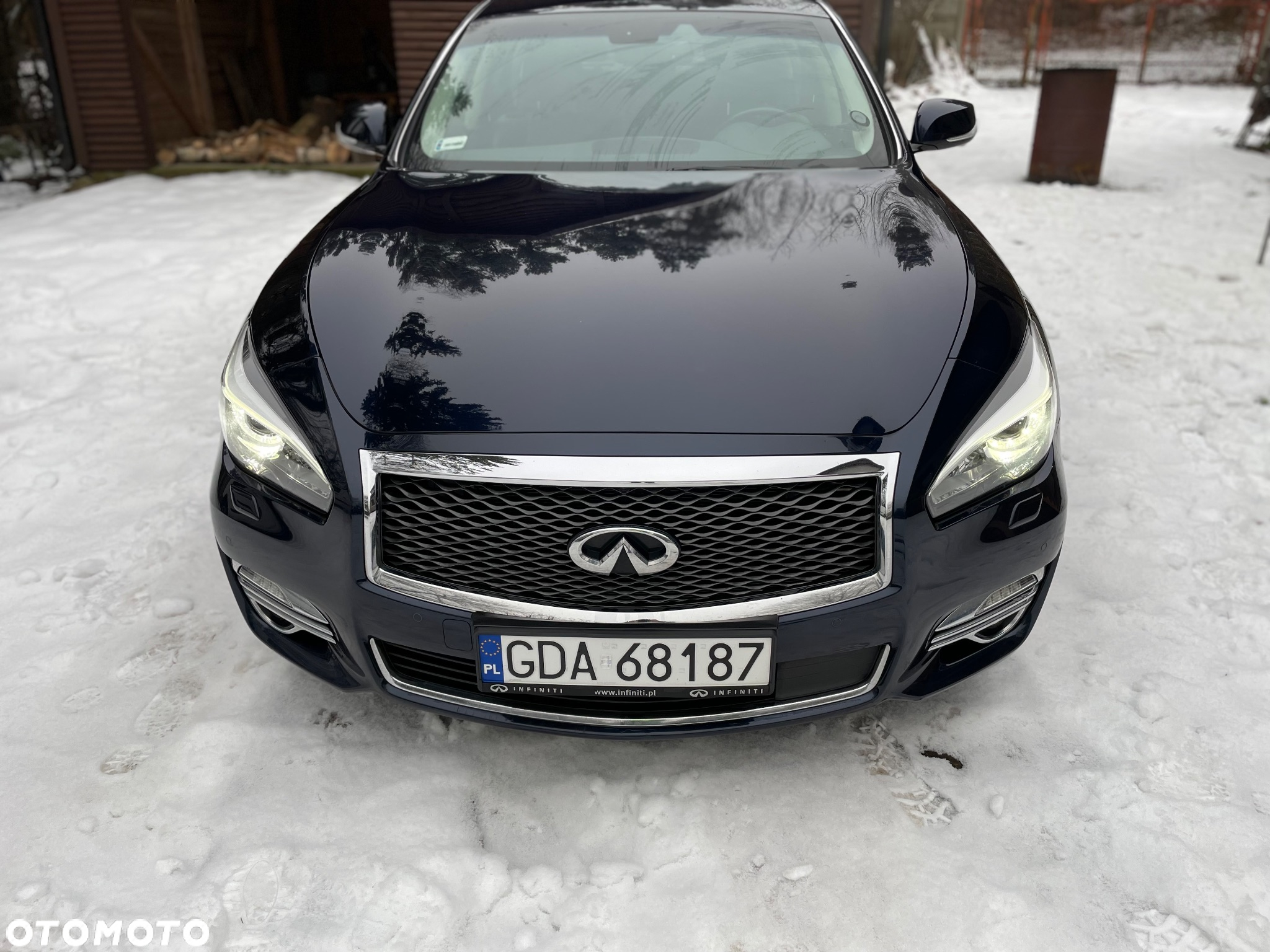 Infiniti Q70 Hybrid Premium Tech - 2