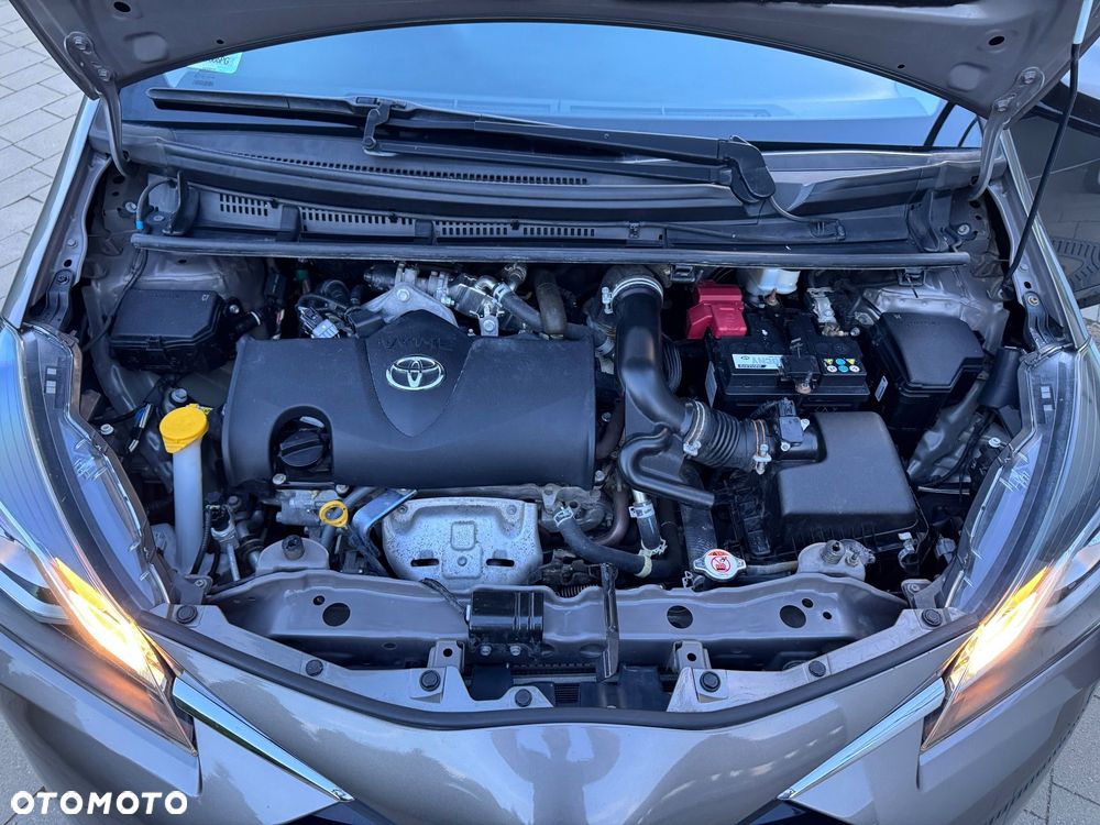 Toyota Yaris 1.5 Premium - 27