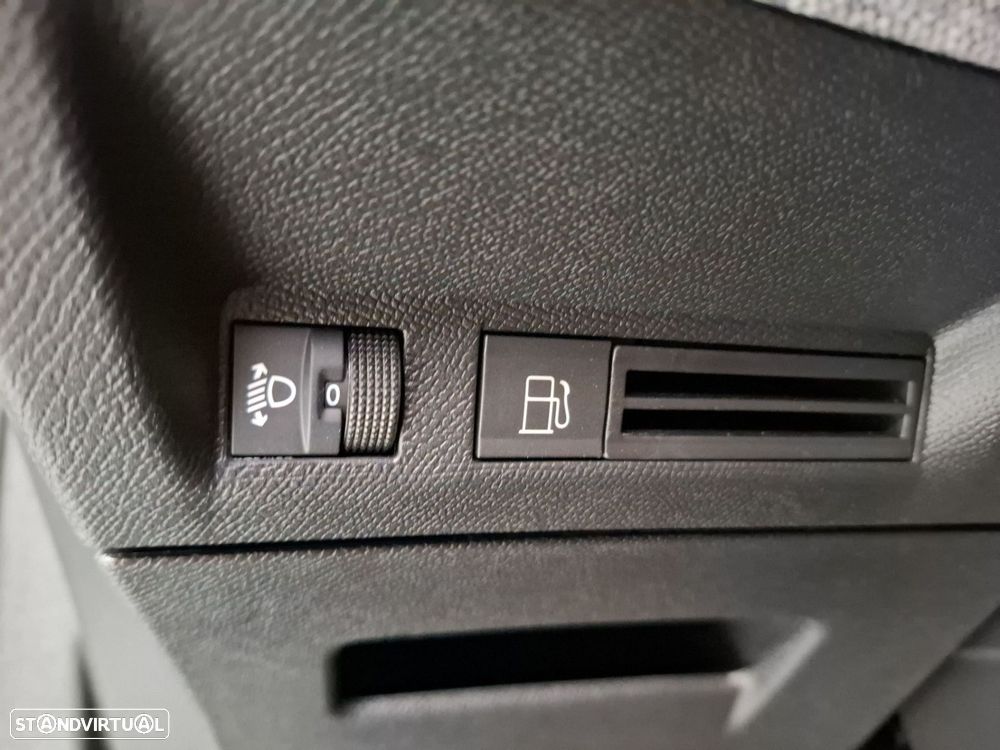 Peugeot 3008 1.6 Plug-in Hybrid Allure e-DCS7 - 21