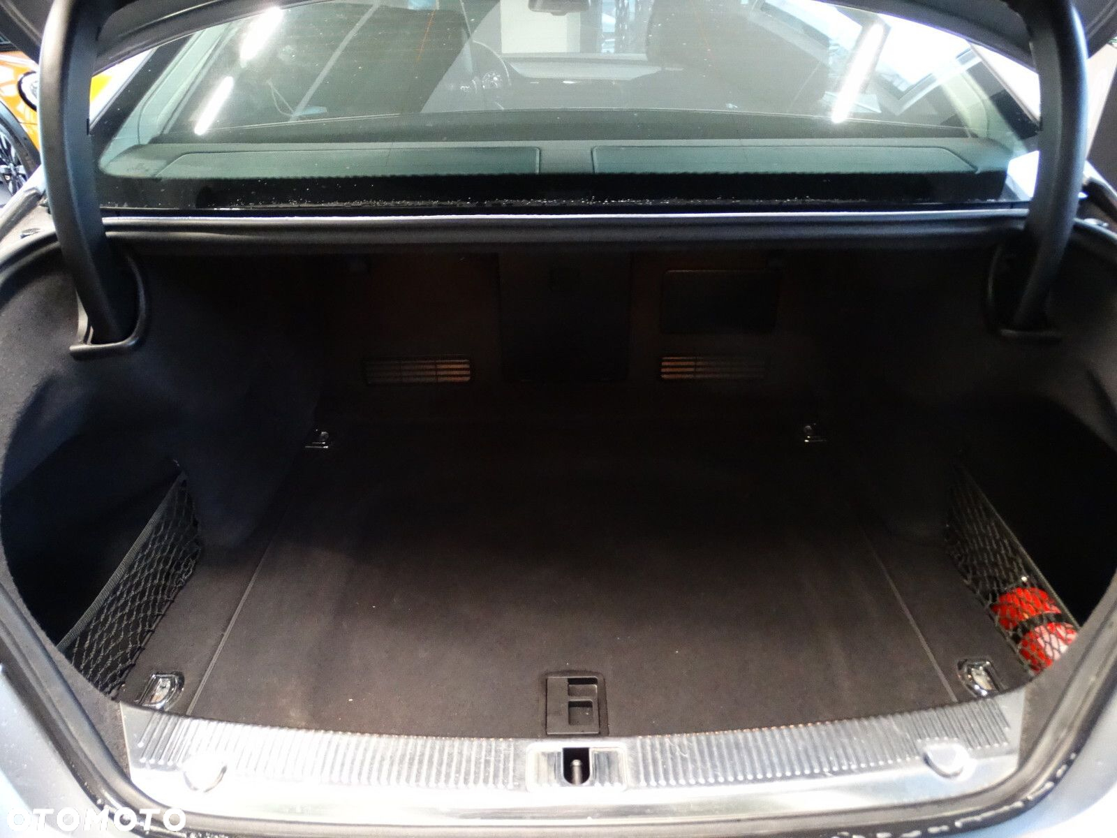 Audi A8 - 10