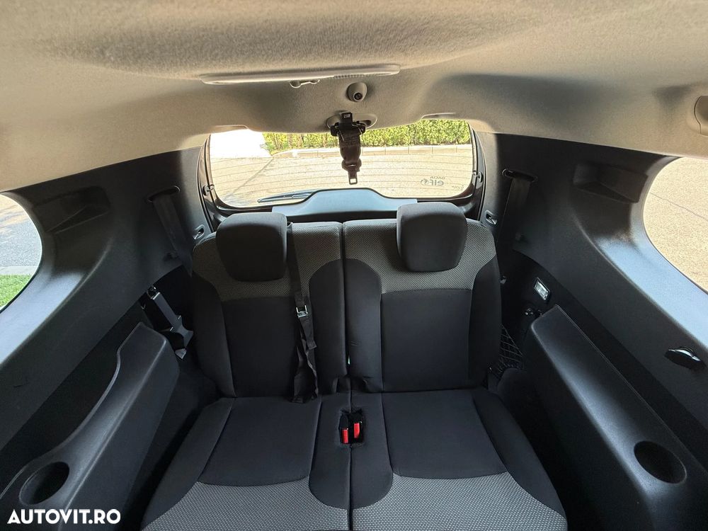 Dacia Lodgy Blue dCi 95 Essential - 6