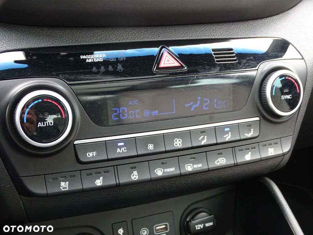 Hyundai Tucson blue 1.6 CRDi 2WD DCT Premium - 17