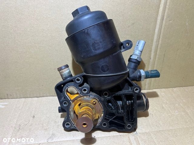 AUDI A5 8T 2.7 TDI OBUDOWA PODSTAWA FILTRA OLEJU 059115389K - 5