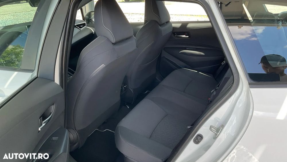 Toyota Corolla 1.8 HSD Dynamic - 20