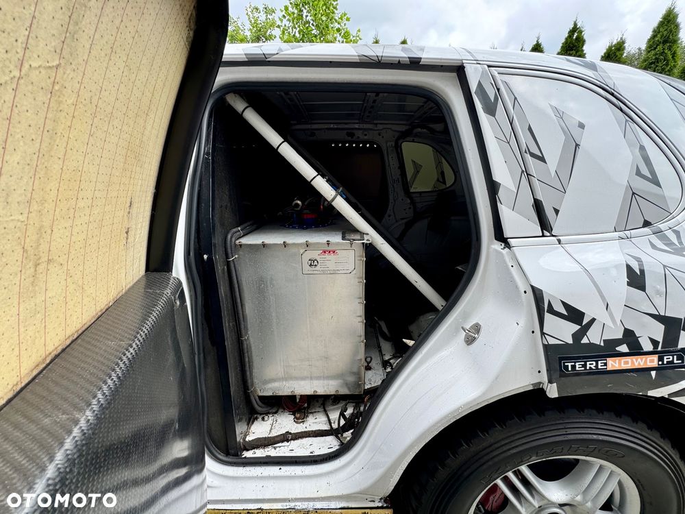 Porsche Cayenne - 19