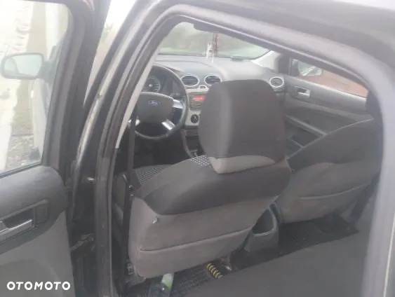 Ford Focus 1.6 TDCi Ambiente - 6