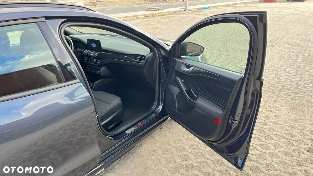 Ford Focus 2.0 EcoBlue STart-Stopp-System ST-LINE - 24