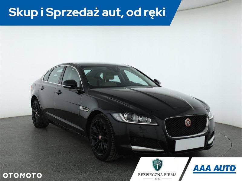 Jaguar XF - 2
