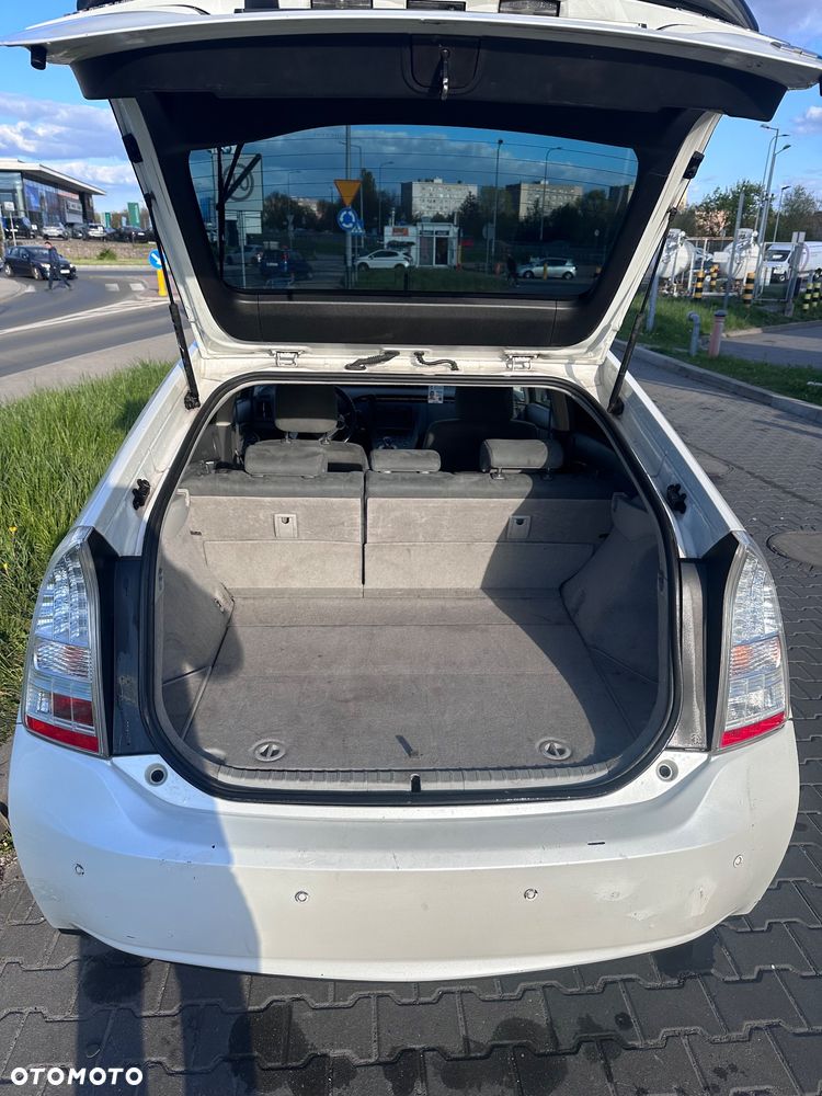 Toyota Prius - 6