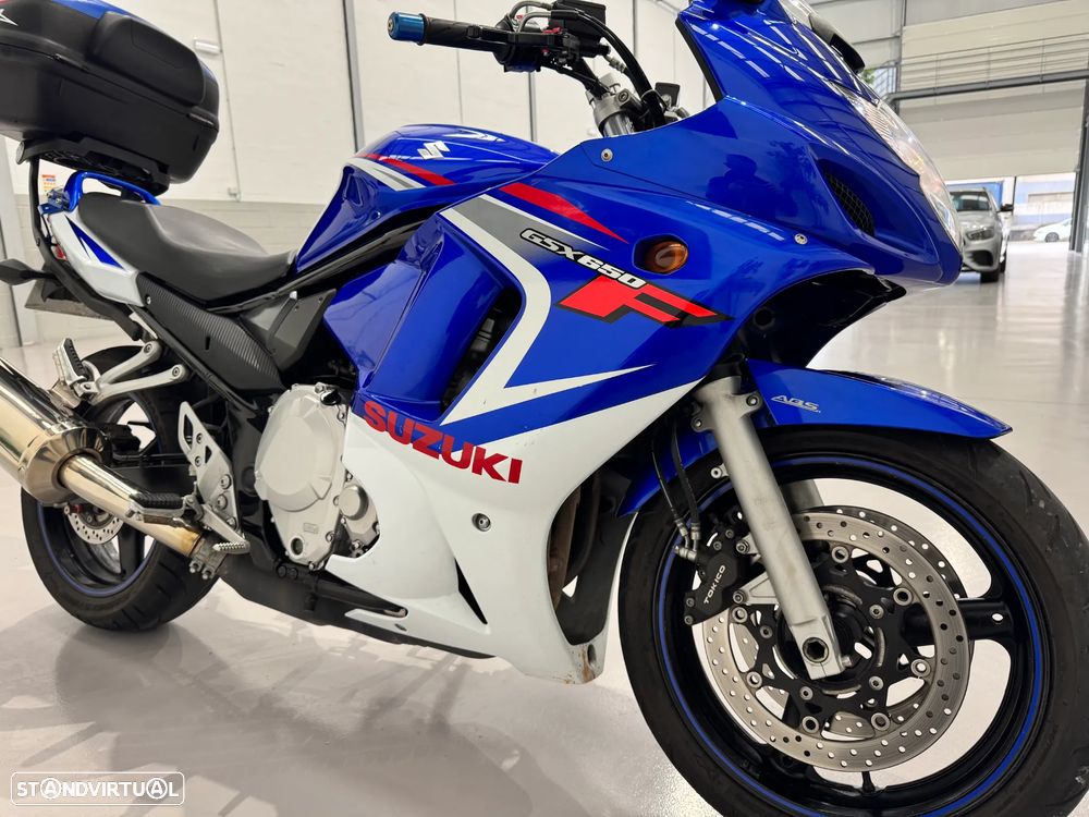 Suzuki GSX 650 F - 14