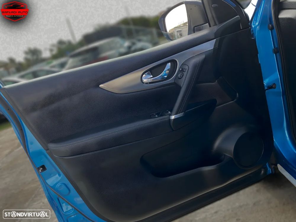 Nissan Qashqai 1.5 dCi N-Connecta - 9