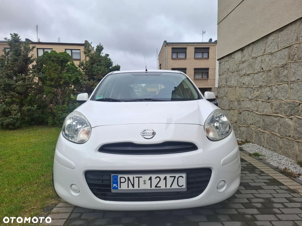 Nissan Micra - 1
