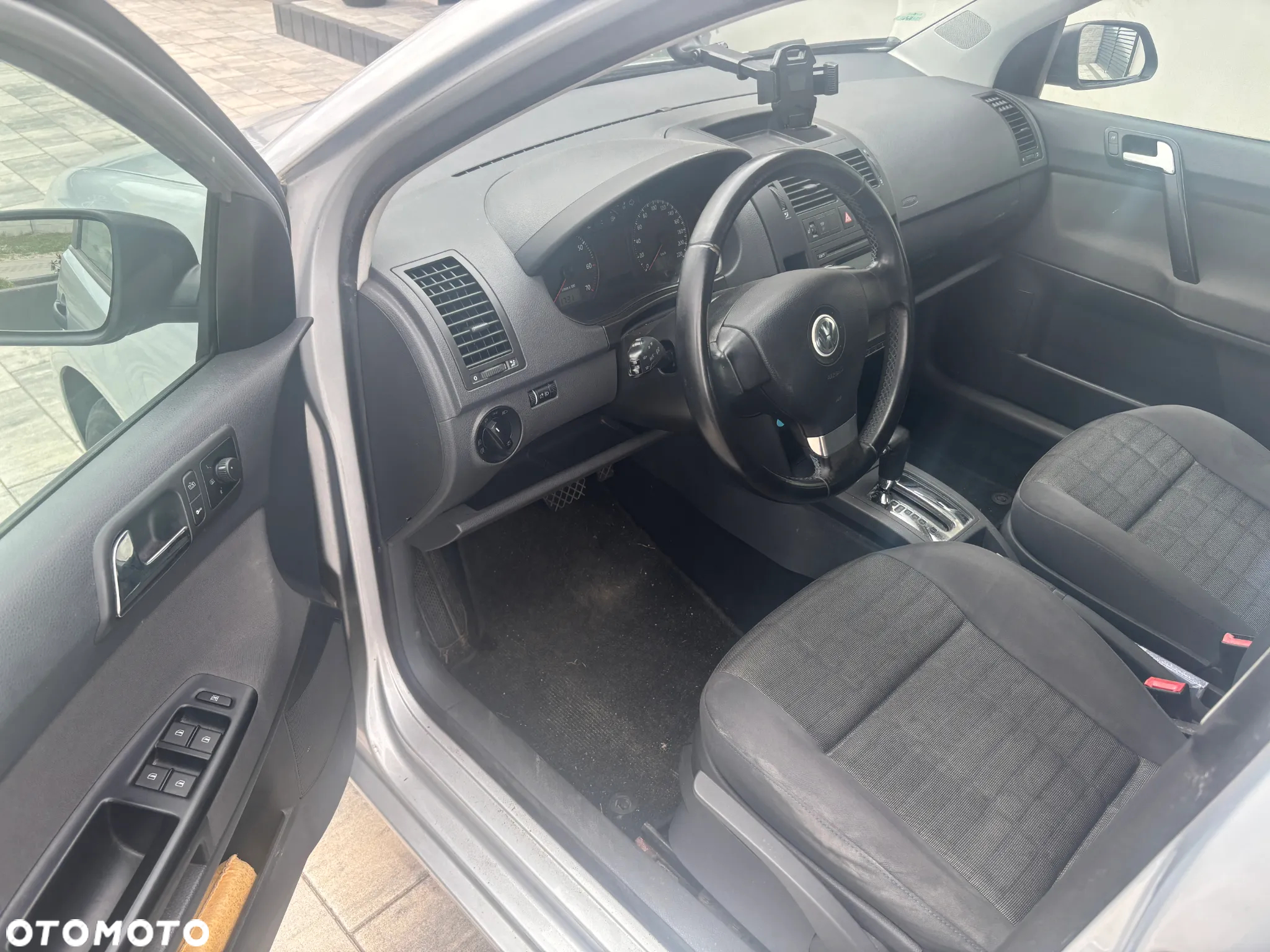 Volkswagen Polo 1.4 16V Trendline Tiptr - 9