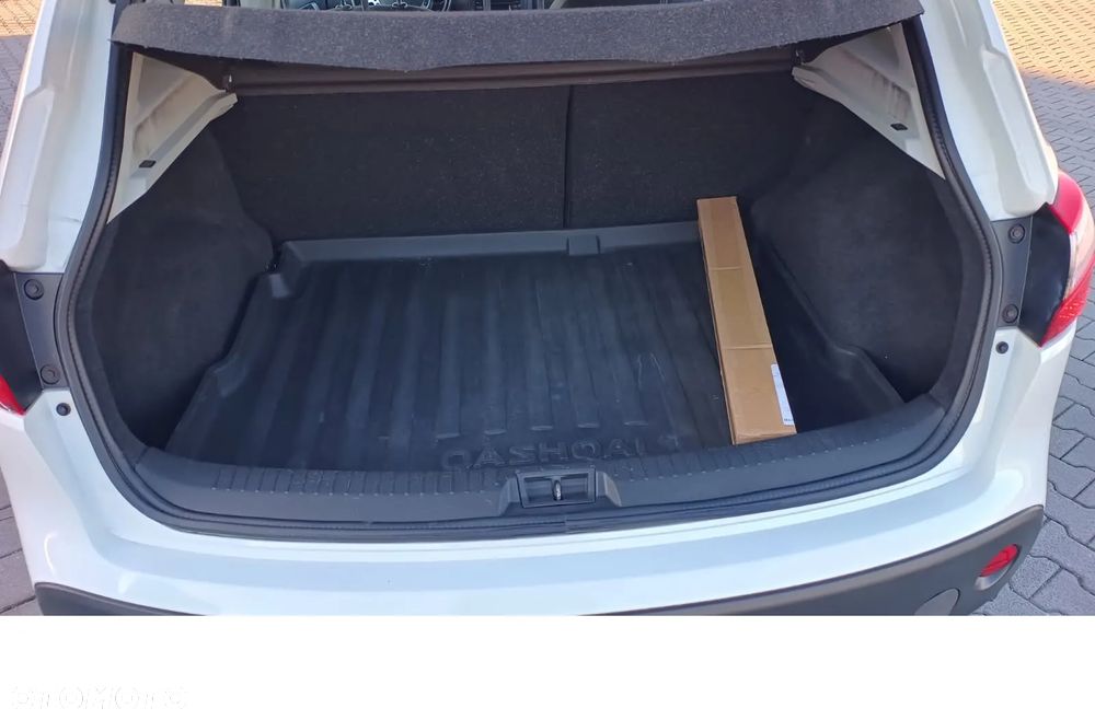 Nissan Qashqai 2.0 4 x 4 tekna - 19