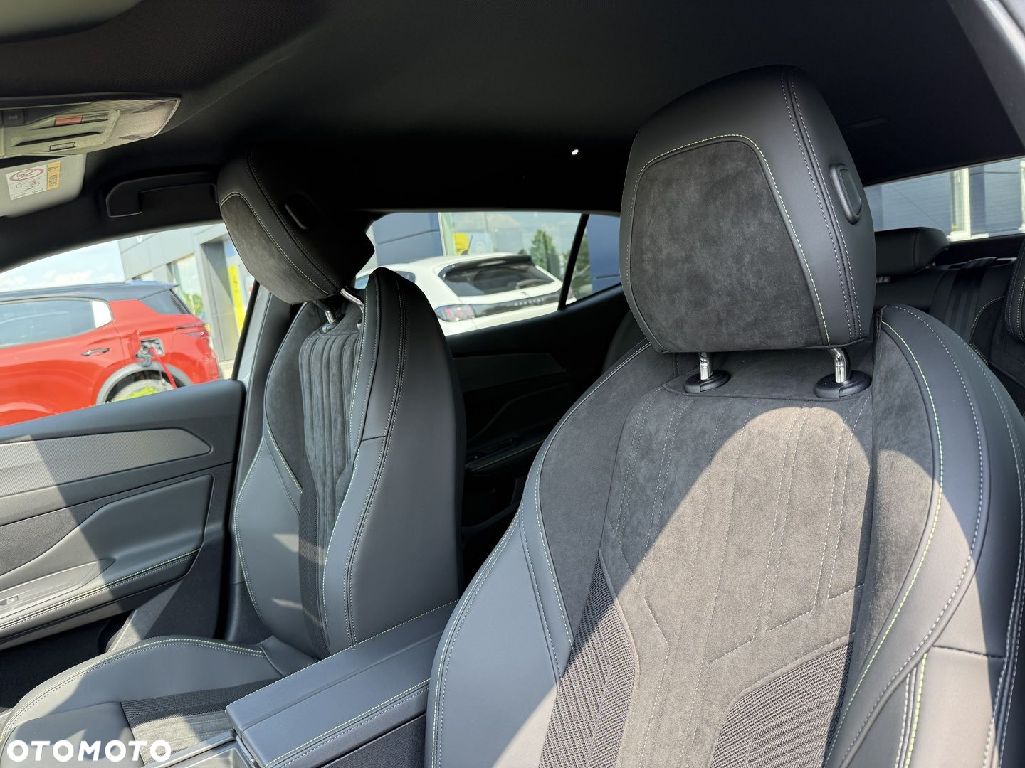 Peugeot 408 - 19