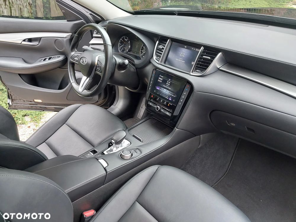 Infiniti QX50 - 15