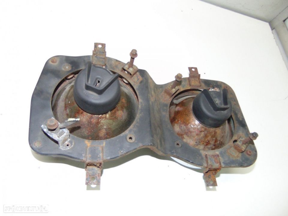 Fiat ou Alfa Romeo - par de faróis - 5