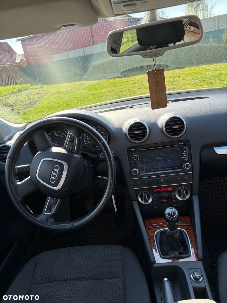 Audi A3 Sportback 2.0 TDI Attraction - 11