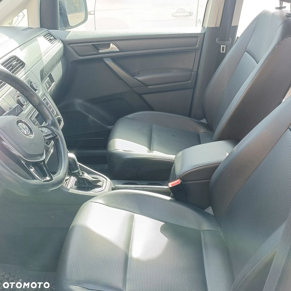 Volkswagen Caddy 2.0 TDI Comfortline DSG - 16