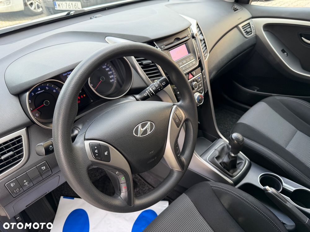 Hyundai i30 1.4 Fifa World Cup Edition - 23
