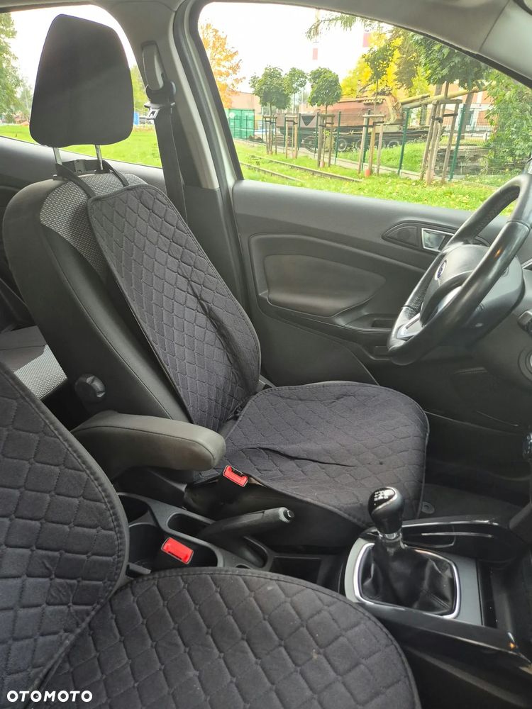 Ford EcoSport - 12