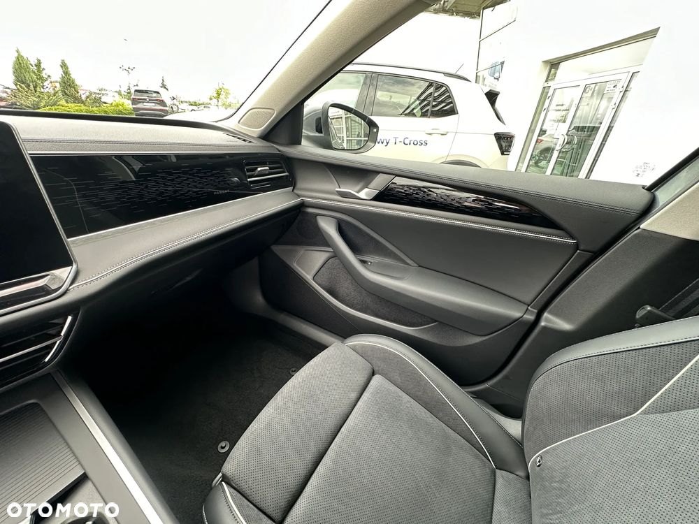 Volkswagen Passat 1.5 TSI EVO Elegance DSG - 14