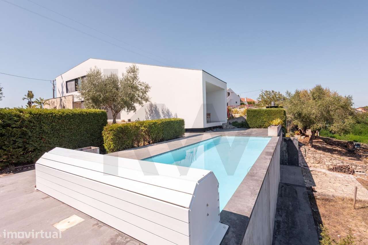 Moradia T4 com grande atelier | Piscina | Jardins | Vistas incríveis | - Grande imagem: 3/60