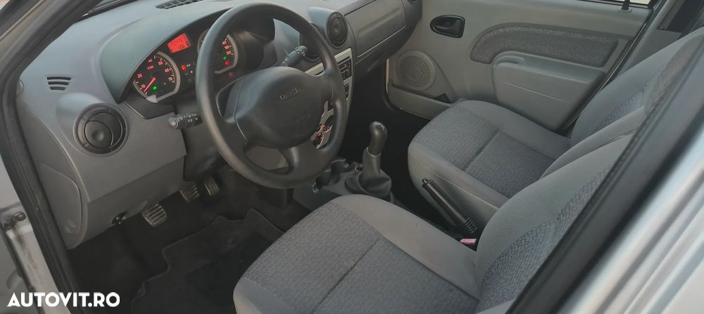 Dacia Logan MCV 1.6 16V Laureate - 7