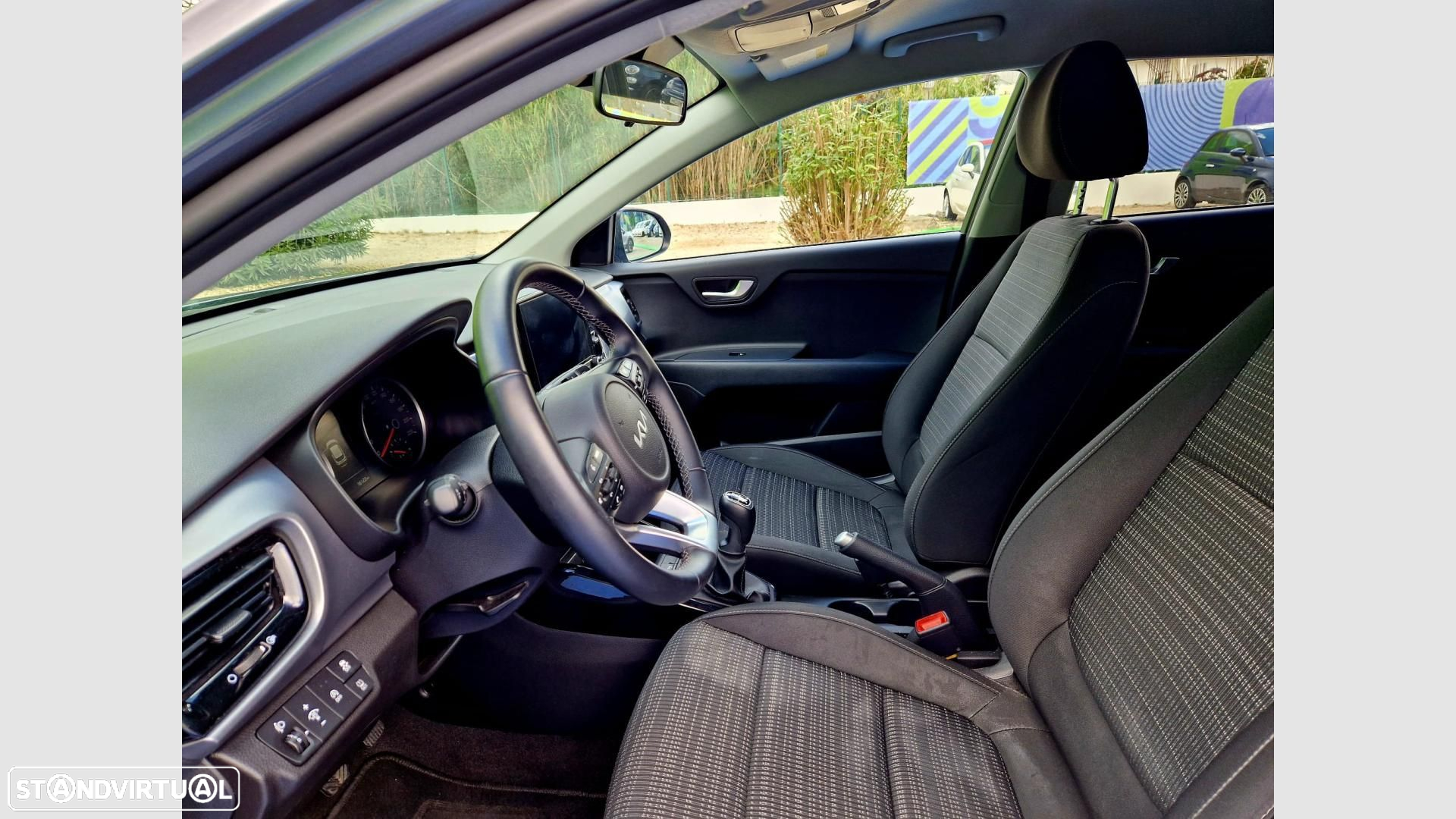 Kia Stonic 1.0 T-GDI Drive - 10