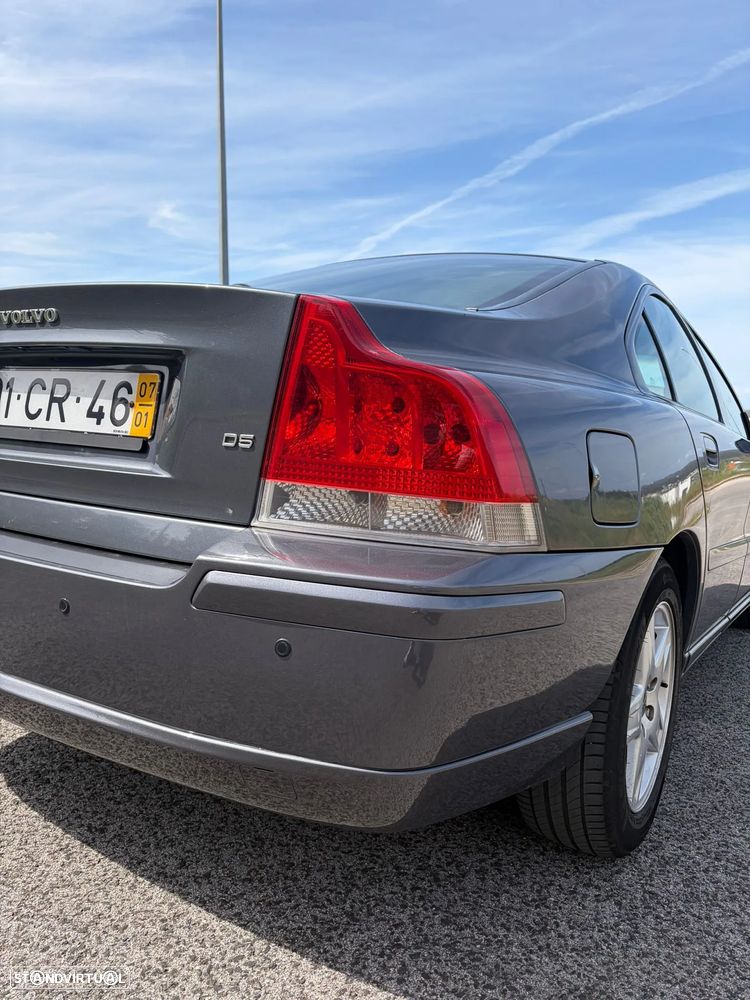 Volvo S60 2.4 D5 Nivel 1 - 5