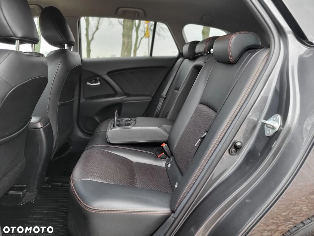 Toyota Avensis 1.8 Prestige MS - 18