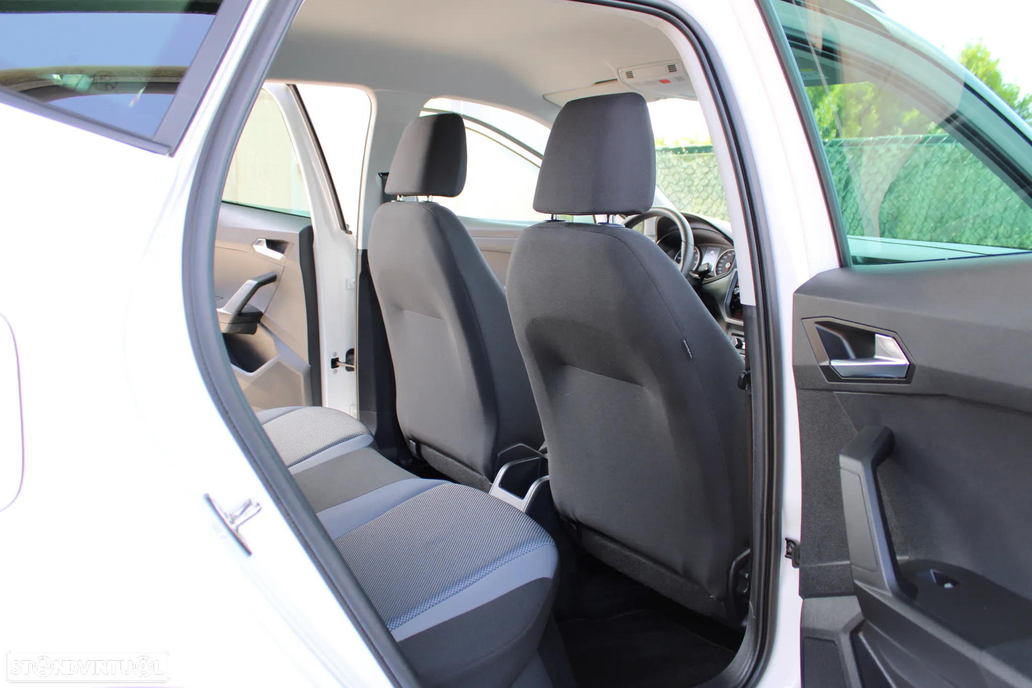 SEAT Arona 1.0 TSI Xcellence - 29