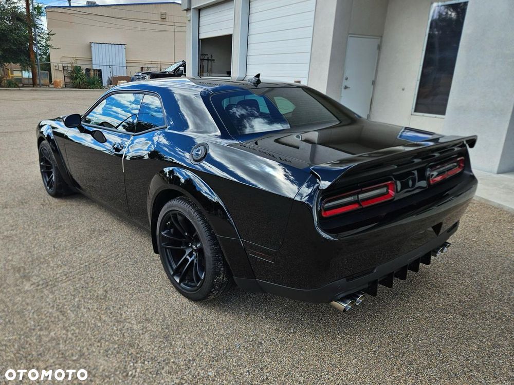 Dodge Challenger 2017 photo 3